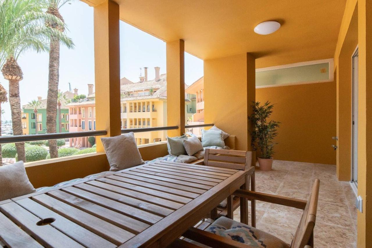 Puerto Sotogrande Con Vistas Al Mar Apartment ภายนอก รูปภาพ