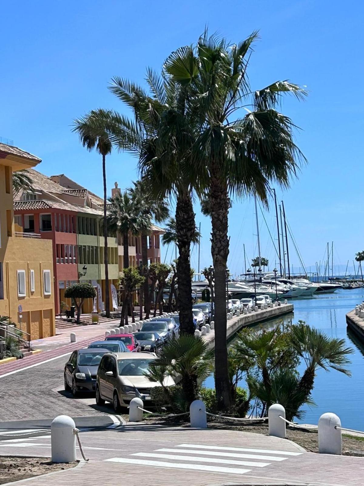 Puerto Sotogrande Con Vistas Al Mar Apartment ภายนอก รูปภาพ